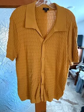 Express Men’s Short-Sleeve Button-Down Shirt - Mustard